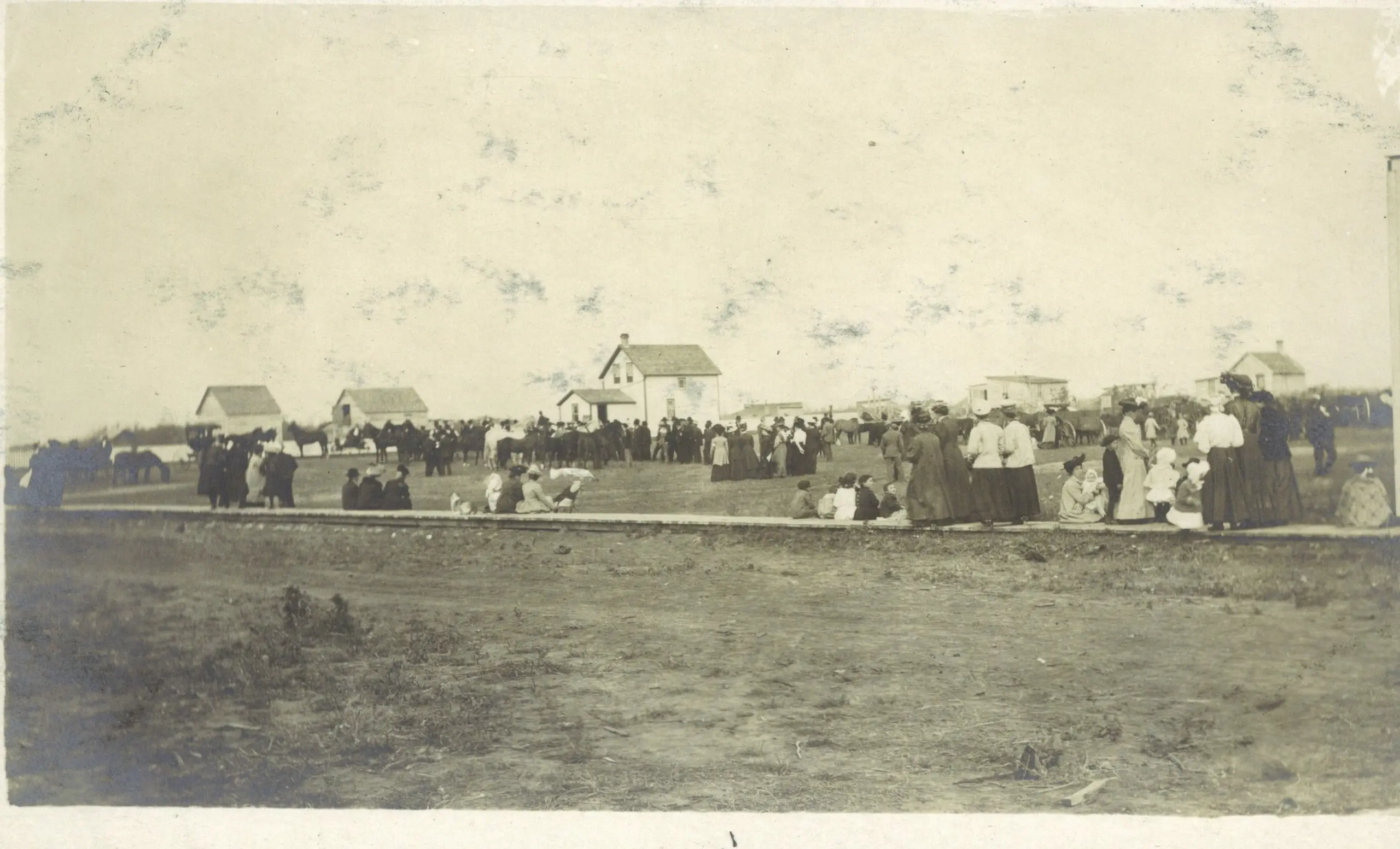 Crowd gathered on the prairie